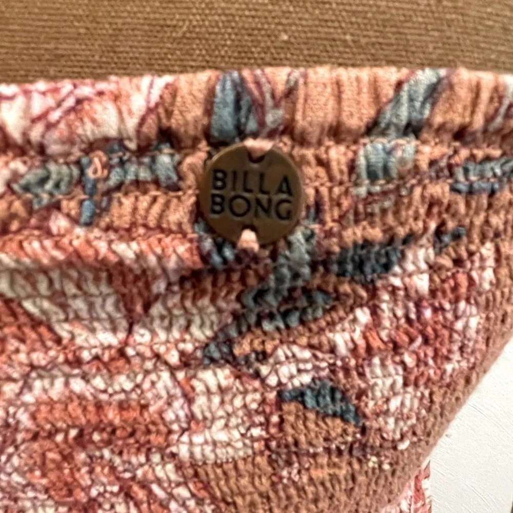 Billabong size xs off shoulder floral shirt - Picture 5 of 10